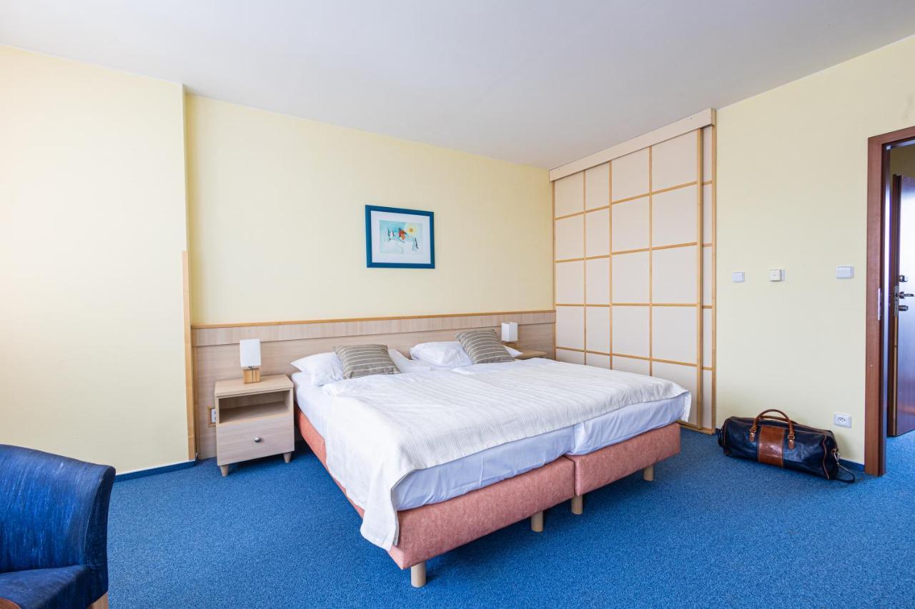 Hotel Petrovy Kameny Karlova Studánka 외부 사진